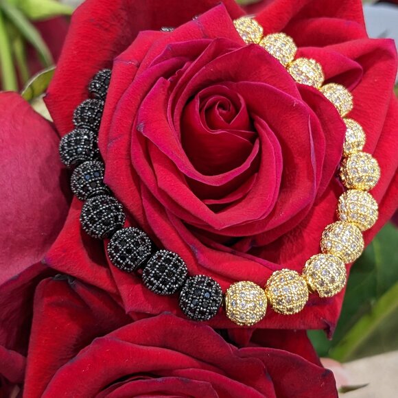 Meet your Posher - Picture 2 of 16